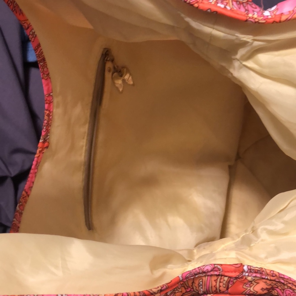 Victoria's secret bag - Picture 2 of 2